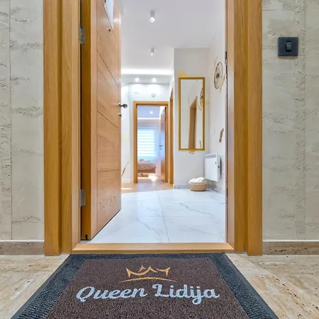 Queen Lidija Zlatibor