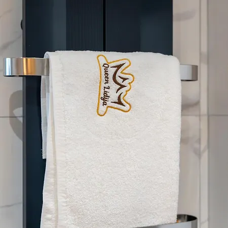 Queen Lidija Zlatibor